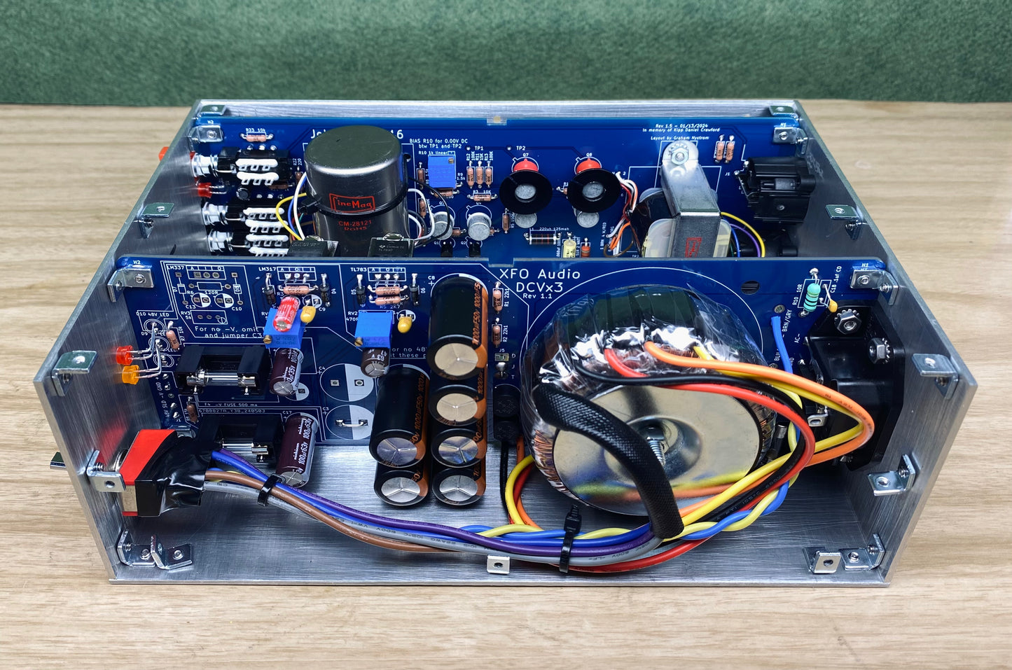 1 channel AM16 class A microphone preamplifier, linear power supply and chassis